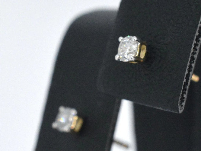 Boucles d'oreilles Boucles d'oreilles en or jaune 14 carats serties de diamants 58 Facettes 2269