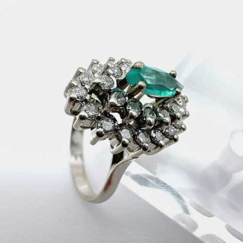 Bague 55 Bague Art déco en or blanc 750 avec diamants et émeraude marquise 58 Facettes 50360