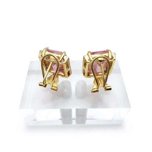 cf645841-6a46-477b-63a2-91a5a1768b00