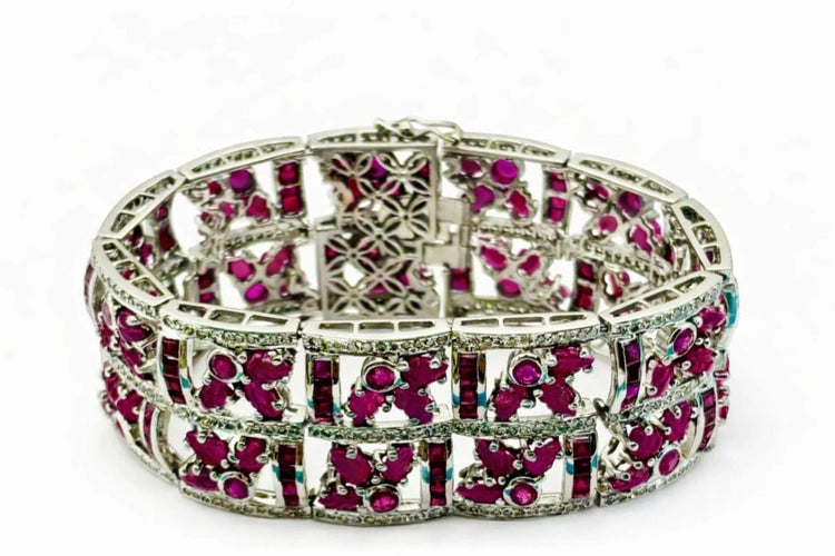 Bracelet Bracelet Art déco en or blanc 18 ct avec rubis et diamants 58 Facettes 50084