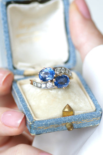Bague 57 Toi et Moi - Bague en or jaune et blanc 18 K, saphirs de Ceylan et diamants 58 Facettes