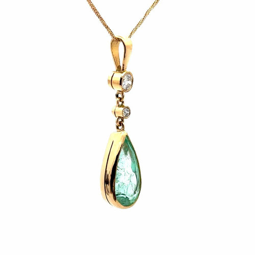 Collier Collier avec pendentif en or jaune 18 carats, émeraude colombienne et diamants 58 Facettes 50185