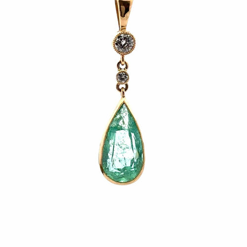 Collier Collier avec pendentif en or jaune 18 carats, émeraude colombienne et diamants 58 Facettes 50185