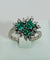 Bague 53 Bague en or blanc 750 avec émeraudes et diamants 58 Facettes 50233