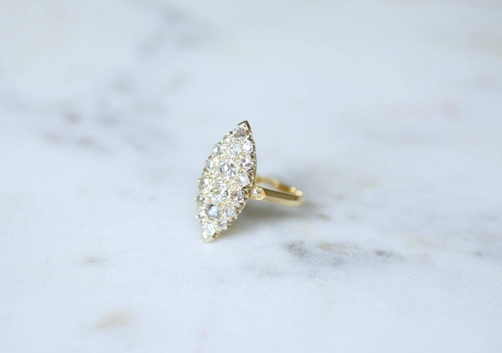 Bague 52 Bague marquise - Bague diamants en or jaune 58 Facettes