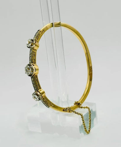 Bracelet Bracelet rigide en or jaune 18 carats et diamants taille ancienne 58 Facettes 50269