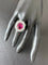 Bague 56.5 Bague cocktail en or blanc 18 carats avec diamants et rubis 58 Facettes