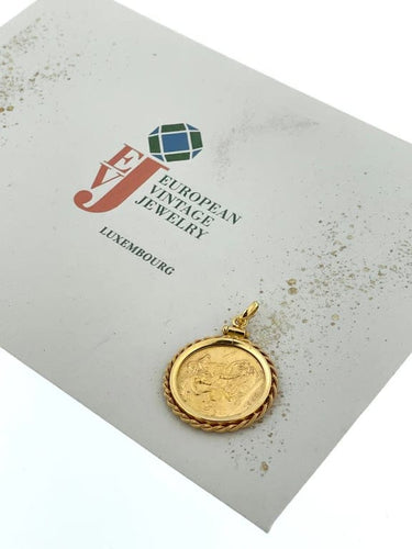 Pendentif Pendentif en or jaune avec pièce souveraine 1958 Elizabeth II 58 Facettes