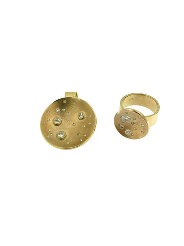 Pendentif 55.5 Lot bague et pendentif lune en or jaune 18 carats et diamants 58 Facettes