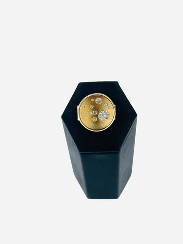 Pendentif 55.5 Lot bague et pendentif lune en or jaune 18 carats et diamants 58 Facettes