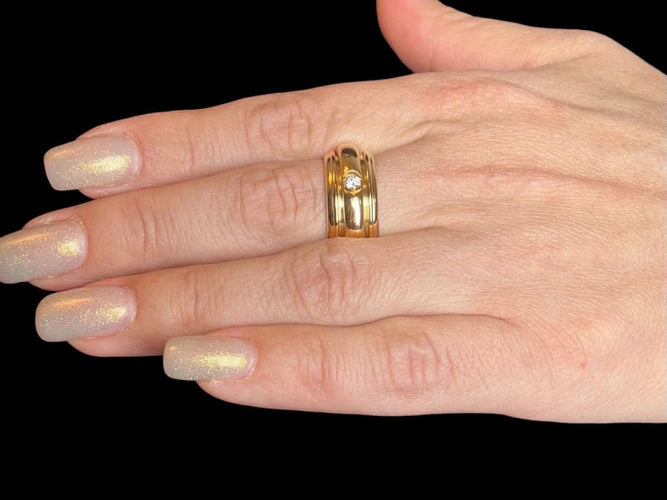 Bague 53 Piaget Possession - Bague en or jaune 18 carats et diamants 58 Facettes