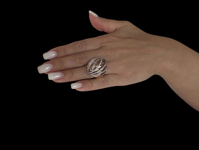 Bague 56 Bague dôme italienne en or blanc et or rose 18 carats avec diamants 58 Facettes