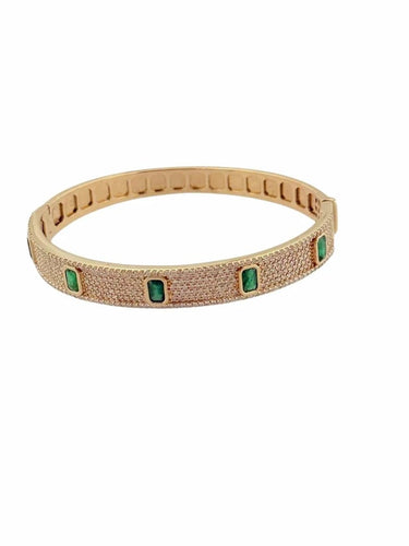 Bracelet Bracelet en or jaune avec diamants et émeraudes 58 Facettes