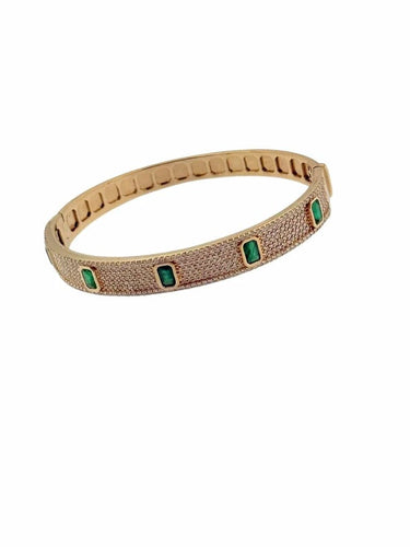 Bracelet Bracelet en or jaune avec diamants et émeraudes 58 Facettes