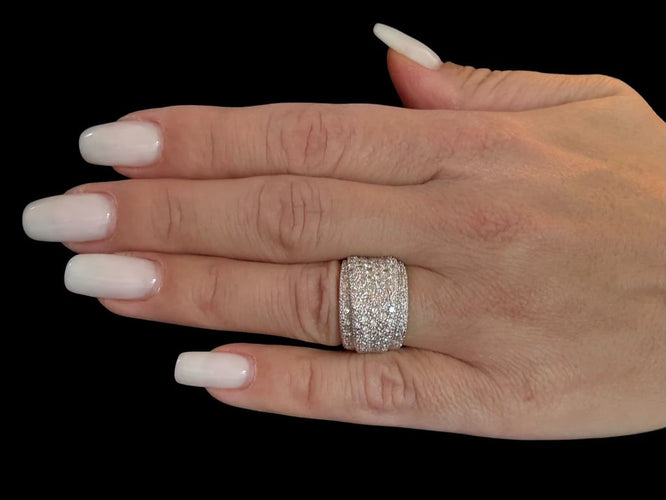 39394cef-b527-4441-3496-f37b40c44600