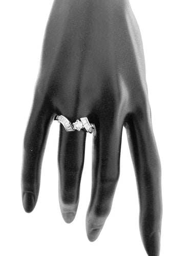 Bague 59 Bague italienne en or blanc 18 carats et diamants 58 Facettes