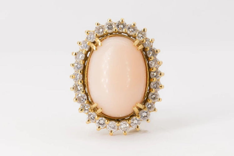 Bague 50 Bague pompadour en or jaune 750 au corail et diamants 58 Facettes