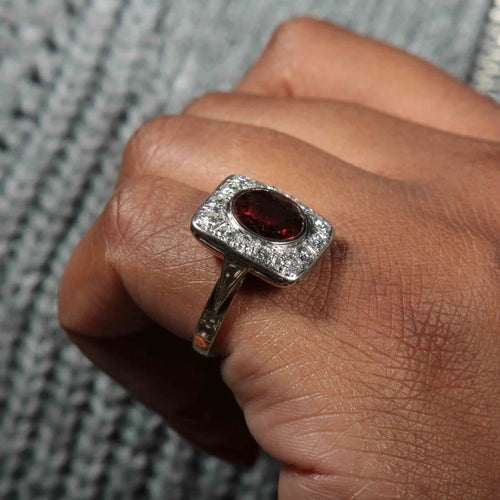 Bague 59 Bague grenat et diamants en or 14K 58 Facettes 220382