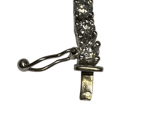 Bracelet Bracelet tennis en or blanc 18K et diamants 58 Facettes