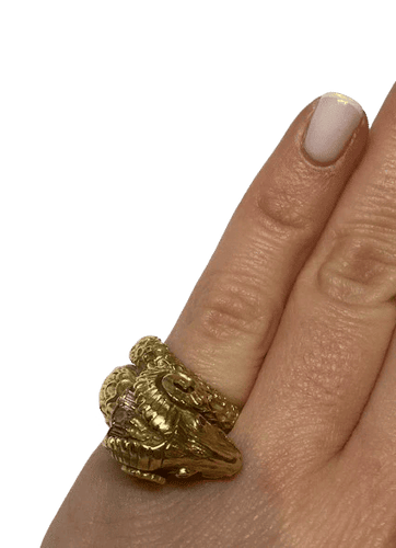 Bague 49 Ilias Lalaounis - Bague tête de bélier en or jaune 18K rubis et diamant 58 Facettes