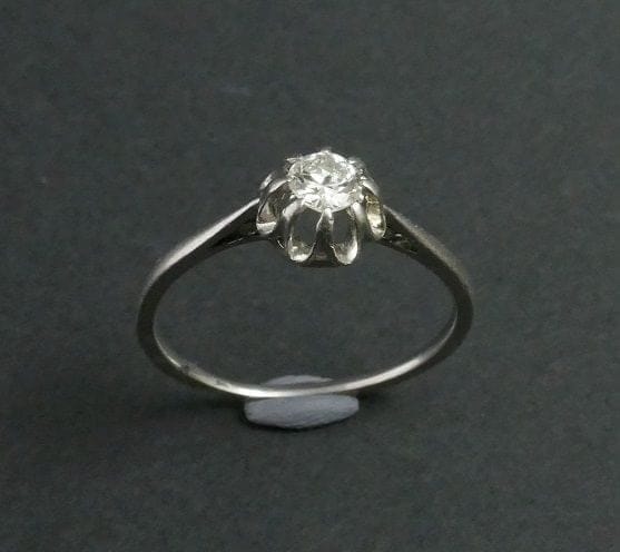 Bague 56 Solitaire - Bague en platine avec diamant taille brillant 58 Facettes 1061428
