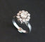 Bague 53 Bague marguerite en or blanc 18 carats et diamants 1 ct 58 Facettes