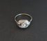 Bague 57 Bague Art déco en or blanc 18 carats, platine et diamants 58 Facettes