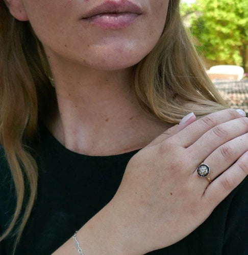 Bague 55.5 Bague entourage en or 18 carats, diamant et saphirs Verneuil 58 Facettes C49-02