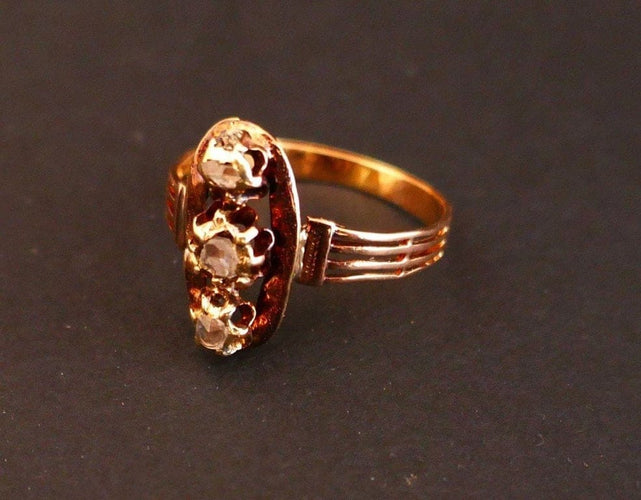 Bague 58 Bague ancienne sertie de diamants en or rose 58 Facettes
