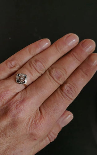 7ef54370-8694-486e-dfcc-1b213e3adc00