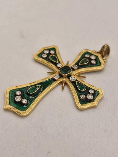 Pendentif Pendentif croix vintage en or jaune et diamants, émeraudes 58 Facettes