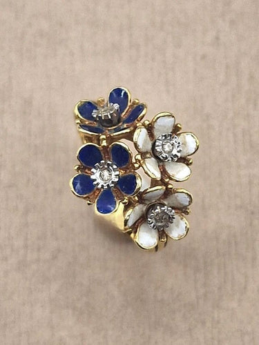 Bague 54 Bague vintage motif bouquet de fleurs en or jaune 18 carats et émail 58 Facettes