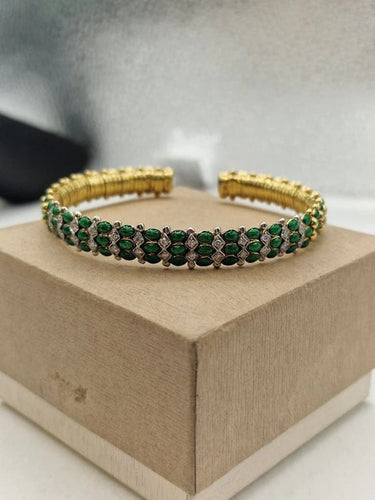 Bracelet Bracelet vintage en or blanc et jaune 18 carats, émail vert et diamants 58 Facettes
