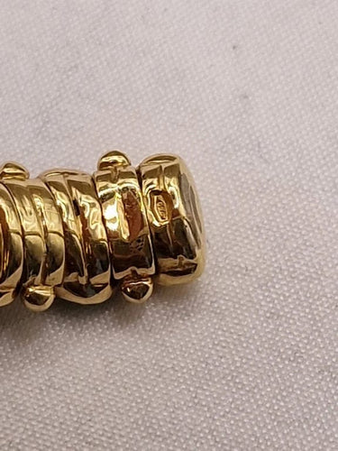 Bracelet Bracelet vintage en or blanc et jaune 18 carats, émail vert et diamants 58 Facettes