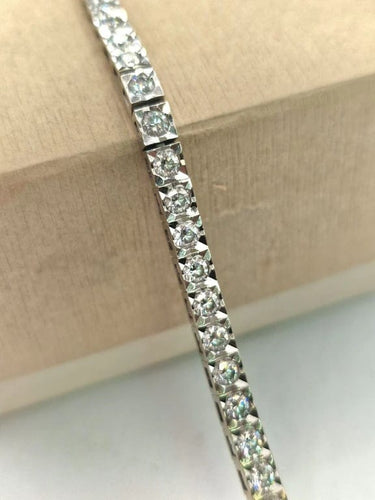 Bracelet Bracelet tennis Cube Diamond en or blanc 18 carats et diamants 58 Facettes