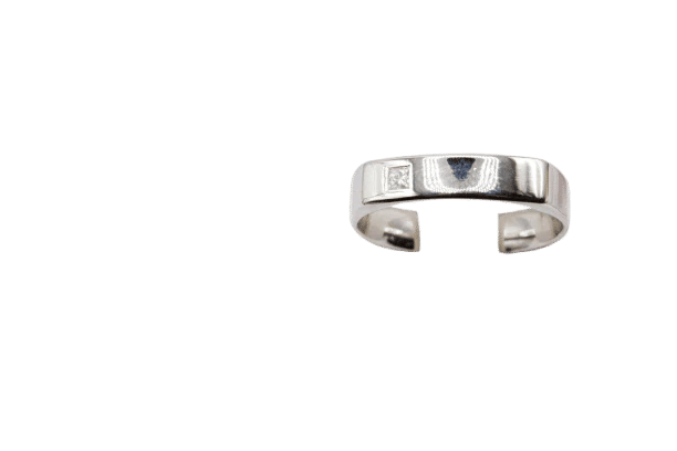 Bague 62 Alliance homme carrée sertie d’un diamant taille princesse en or blanc 58 Facettes 250065