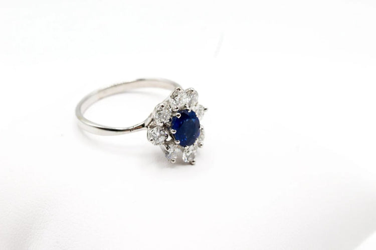 Bague 62 Bague en or blanc 18 carats avec saphir et diamants 58 Facettes 240462