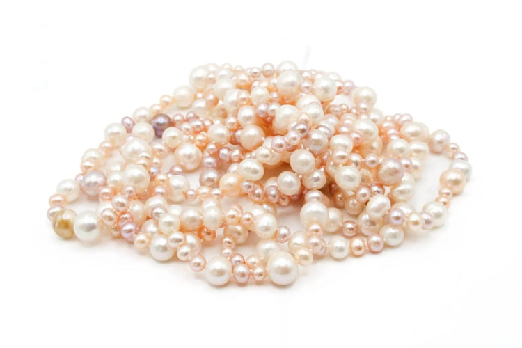 Collier Collier long en perle d’eau douce 58 Facettes 250472
