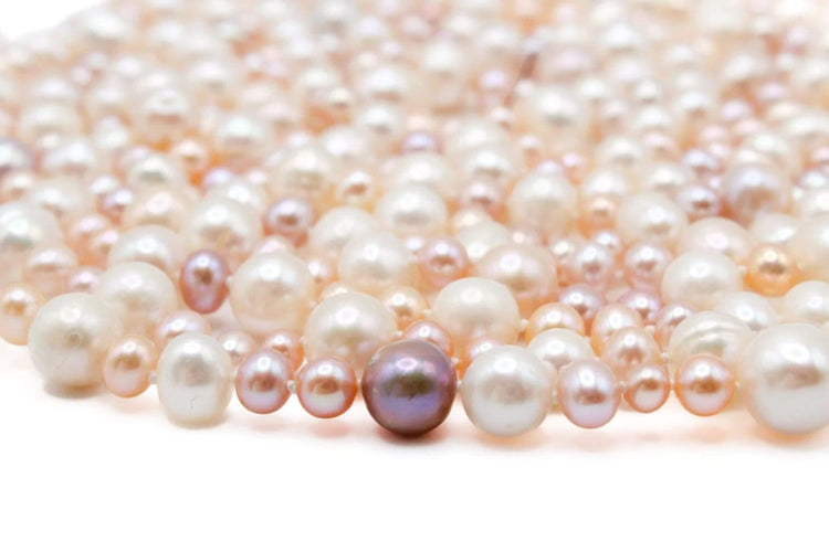 Collier Collier long en perle d’eau douce 58 Facettes 250472