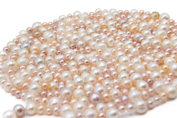 Collier Collier long en perle d’eau douce 58 Facettes 250472