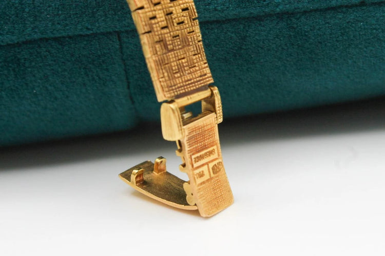 98a633b8-61f2-44c7-afb0-1a13a845b200