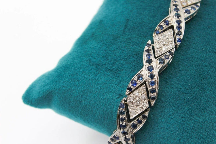 Bracelet Bracelet en or blanc 750, diamants et saphirs 58 Facettes 240055