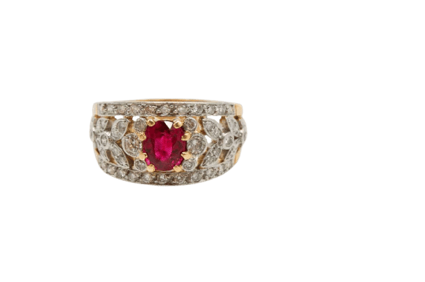 Bague 61 Bague large à motif floral en or jaune et platine, rubis et diamants 58 Facettes 250220