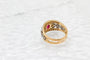 Bague 61 Bague large à motif floral en or jaune et platine, rubis et diamants 58 Facettes 250220