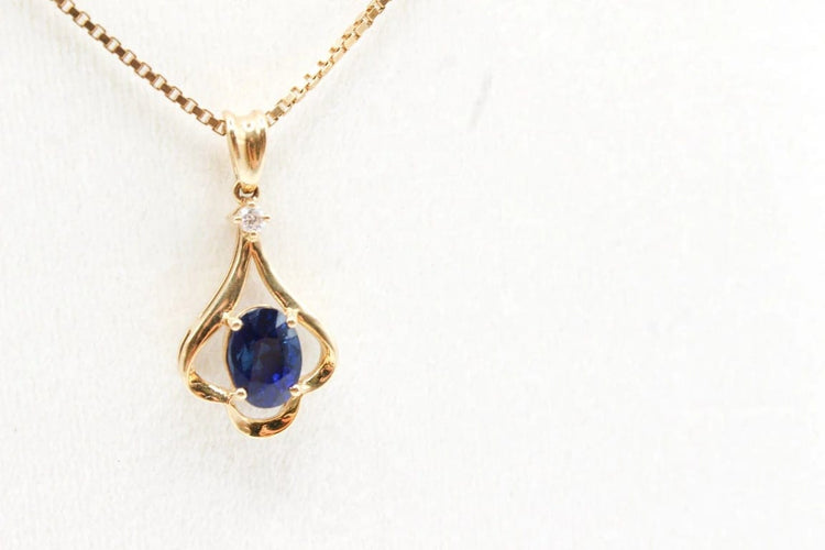 Pendentif EROSE - Pendentif en or jaune 750 serti saphir et diamant 58 Facettes 240663