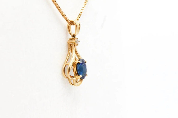 Pendentif EROSE - Pendentif en or jaune 750 serti saphir et diamant 58 Facettes 240663