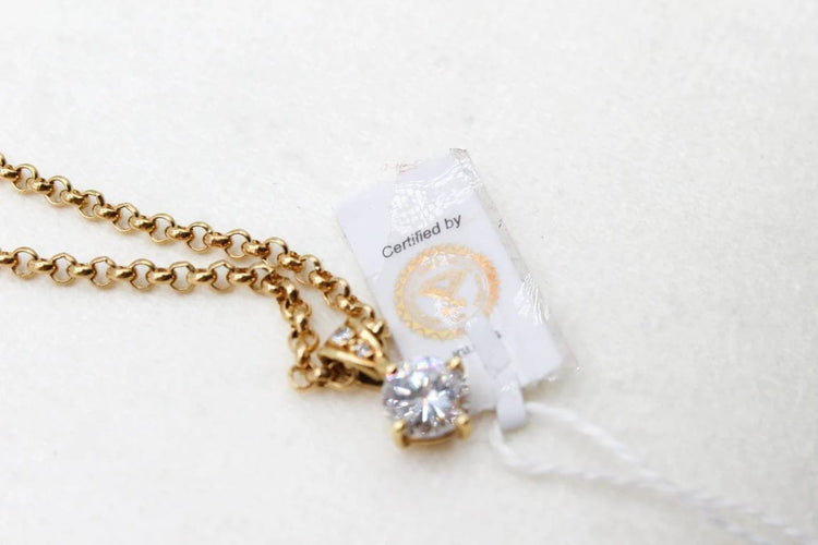Pendentif Pendentif en or jaune 750/000 et diamants naturels 58 Facettes 240306