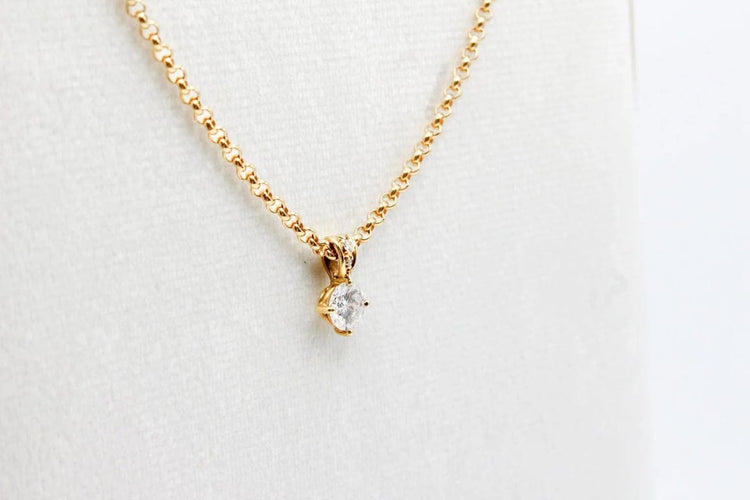 Pendentif Pendentif en or jaune 750/000 et diamants naturels 58 Facettes 240306