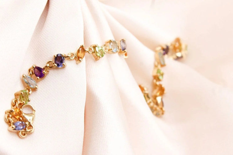 Bracelet Bracelet rivière multicolore en or jaune 58 Facettes 250496