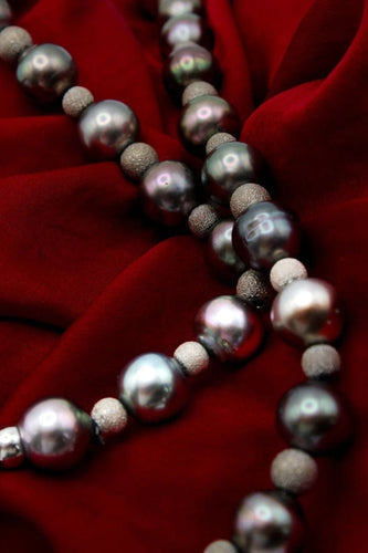 Collier Collier en perles de Tahiti et or blanc 58 Facettes 240132